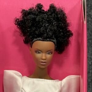 Integrity Toys Luscious Basic Edition Doll 12.5"‎ 2010 NRFB In Box